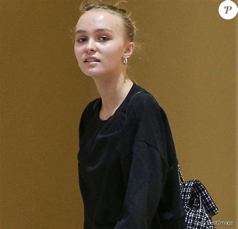 lily rose depp no makeup.